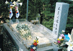 Secret burial site of Yun Bong-gil refurbished by Korean residents in Japan and Japanese nationals