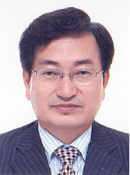 Lee Seok-yong. Professor