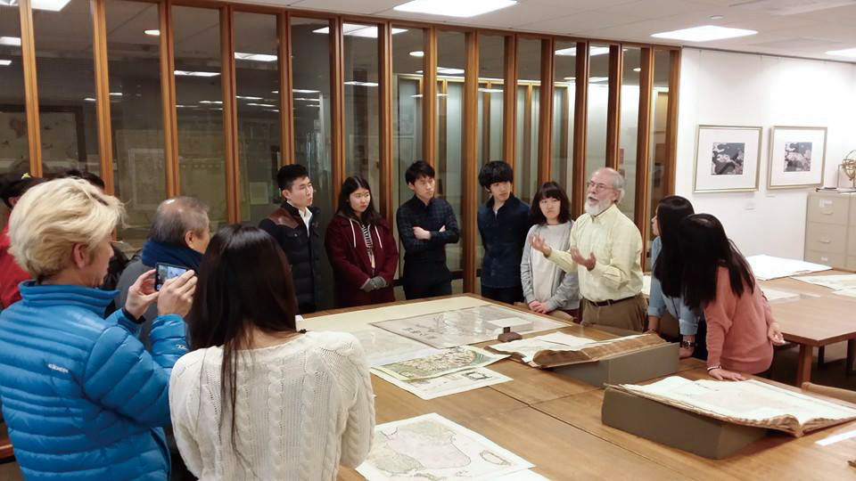 International missions to promote Dokdo are being explained at Harvard University.