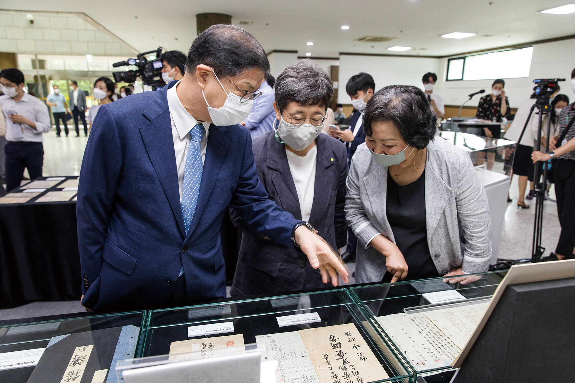 Northeast Asian History Foundation–National Archives of Korea–National Library of Korea jointly held forum and exhibition on the Japanese colonial period  <Children and Women Forced to War of Japanese Imperialism>