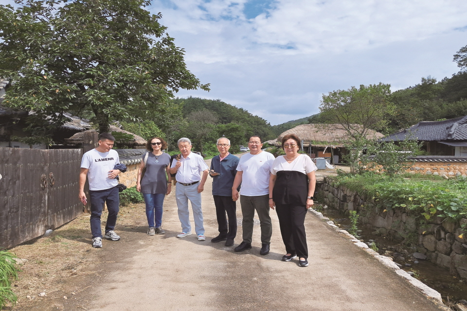 경주 양동 마을 답사 장면